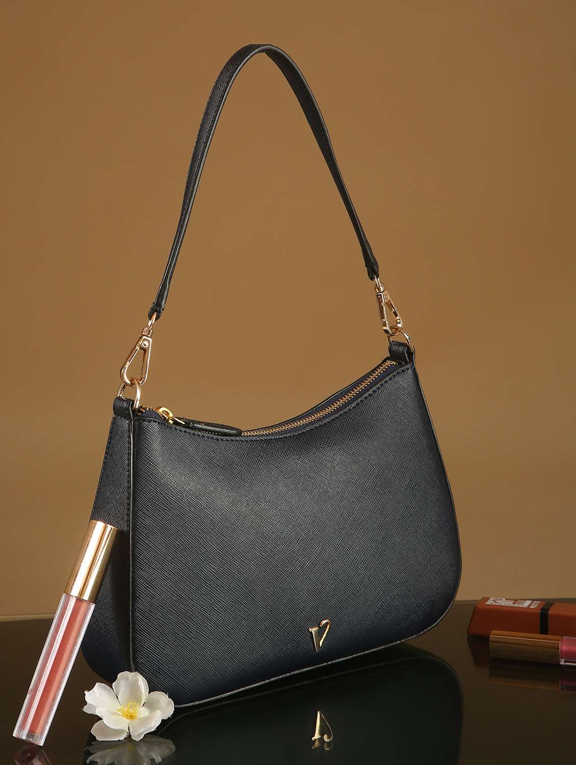 women zip closure casual handbag - 21785024 - Zoom Image - 0