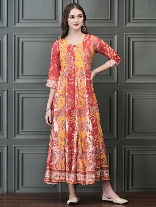 women three quarter sleeve kurta dupatta set - 21785495 - Standard Image - 0
