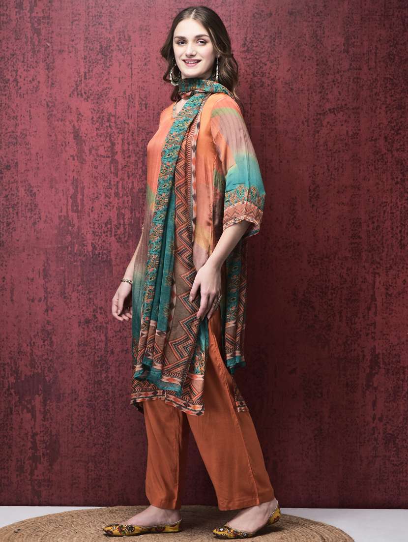 women three quarter sleeve kurta pant with dupatta set - 21785516 -  Standard Image - 2