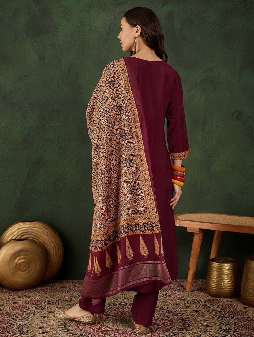 women three quarter sleeve kurta pant with dupatta set - 21785586 - Standard Image - 2