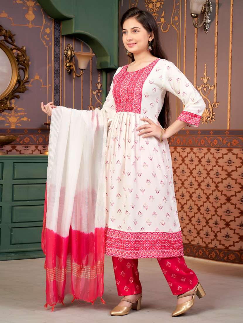 girls three quarter sleeve kurta pant with dupatta set - 21786427 - Standard Image - 2