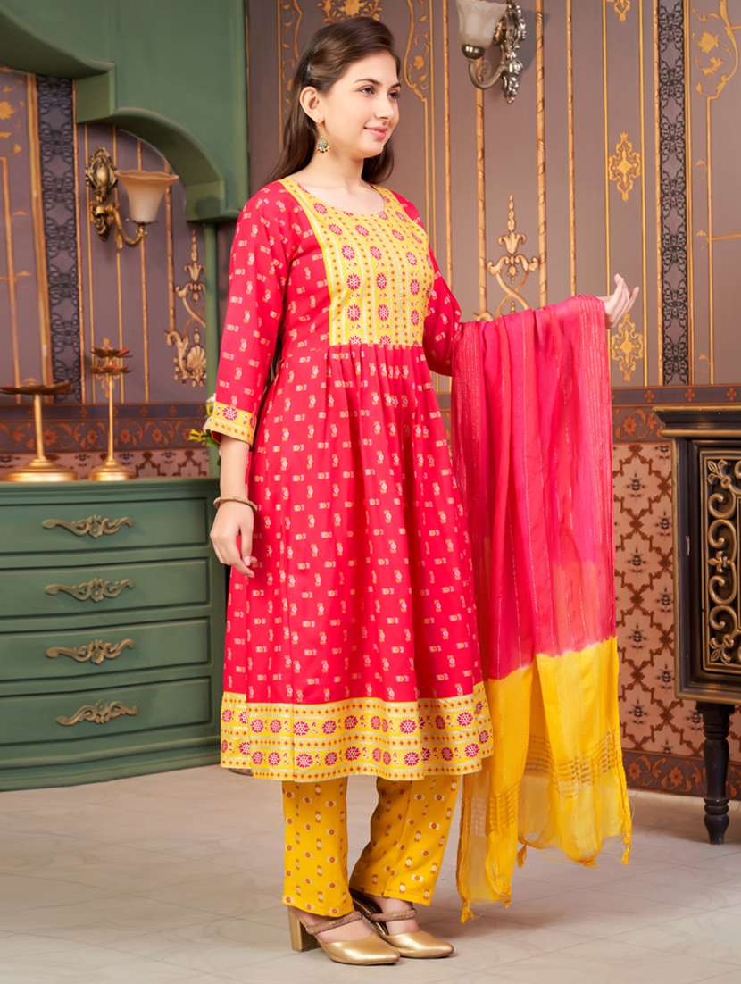 girls three quarter sleeve kurta pant with dupatta set - 21786430 -  Standard Image - 2