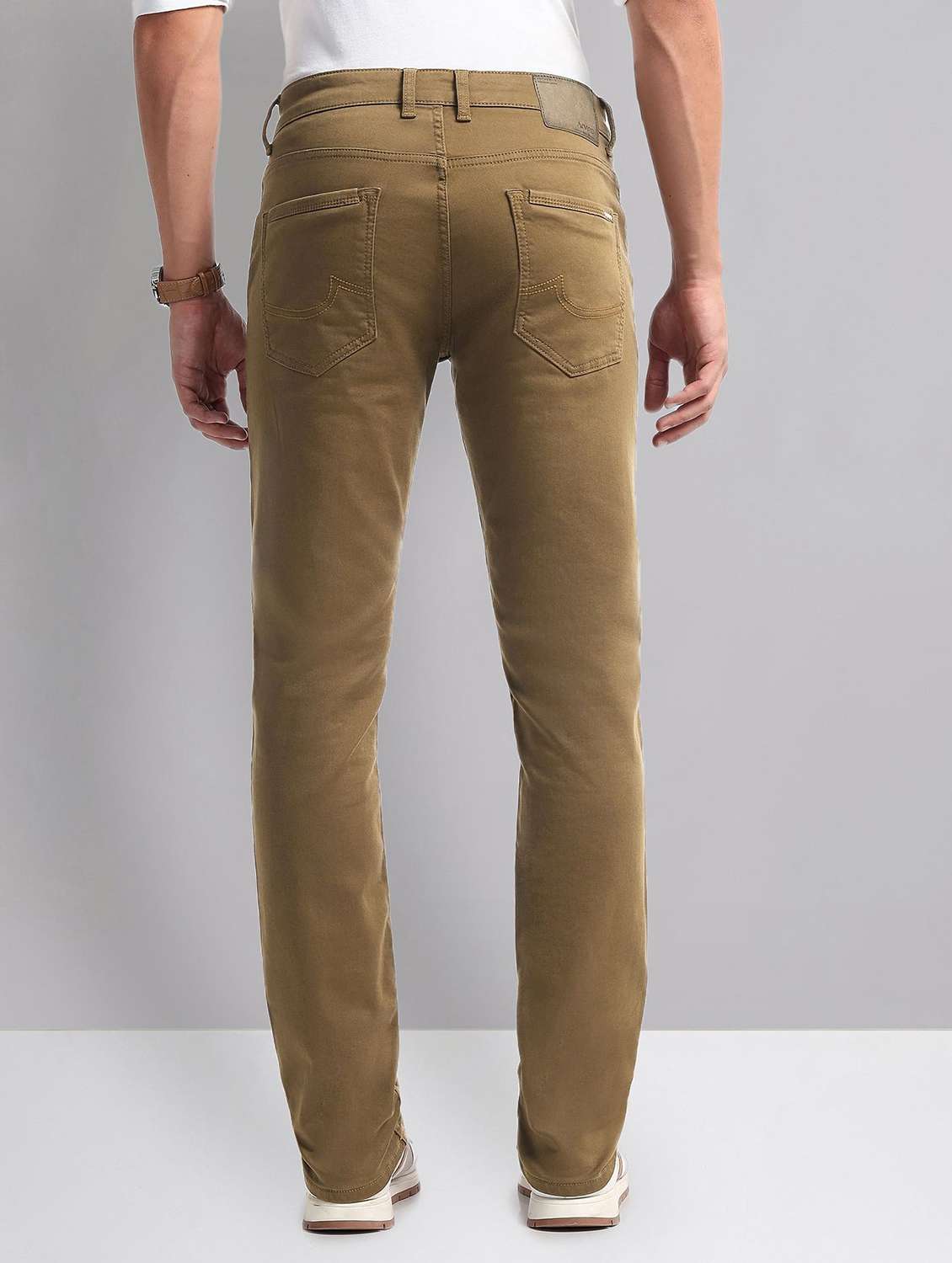 men mid rise plain jeans - 21786609 -  Standard Image - 2