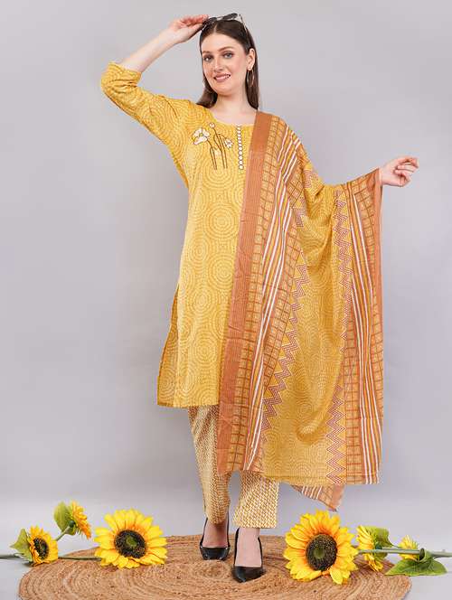women three quarter sleeve kurta pant with dupatta set - 21786755 -  Standard Image - 0