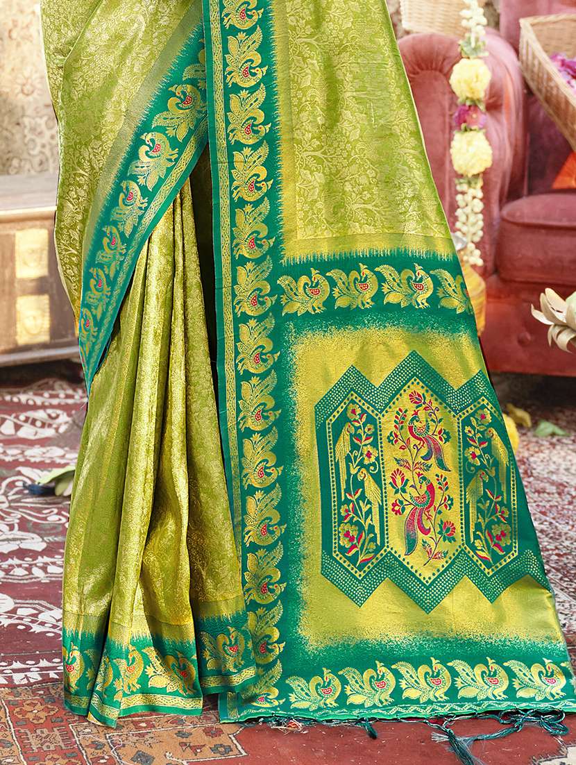 women self design banarasi festive wear saree with blouse - 21789616 -  Standard Image - 2