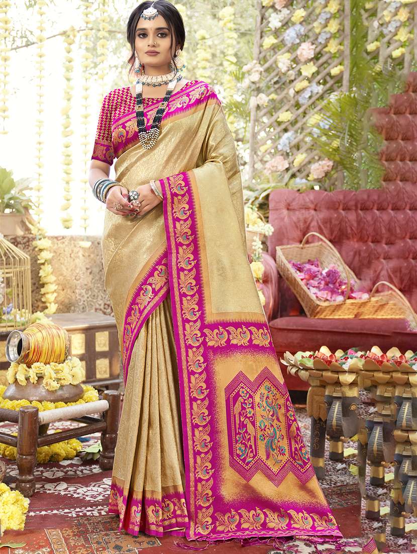 women self design banarasi festive wear saree with blouse - 21789617 - Zoom Image - 0