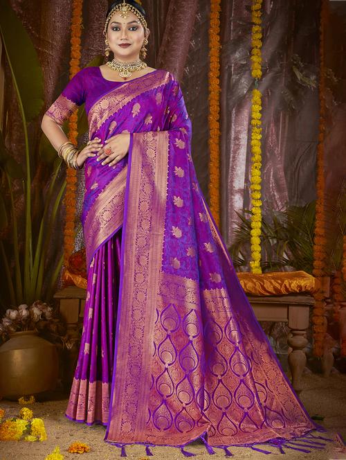 women self design banarasi festive wear saree with blouse - 21789667 - Standard Image - 0