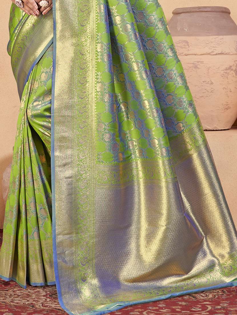 women self design banarasi festive wear saree with blouse - 21789686 - Standard Image - 2