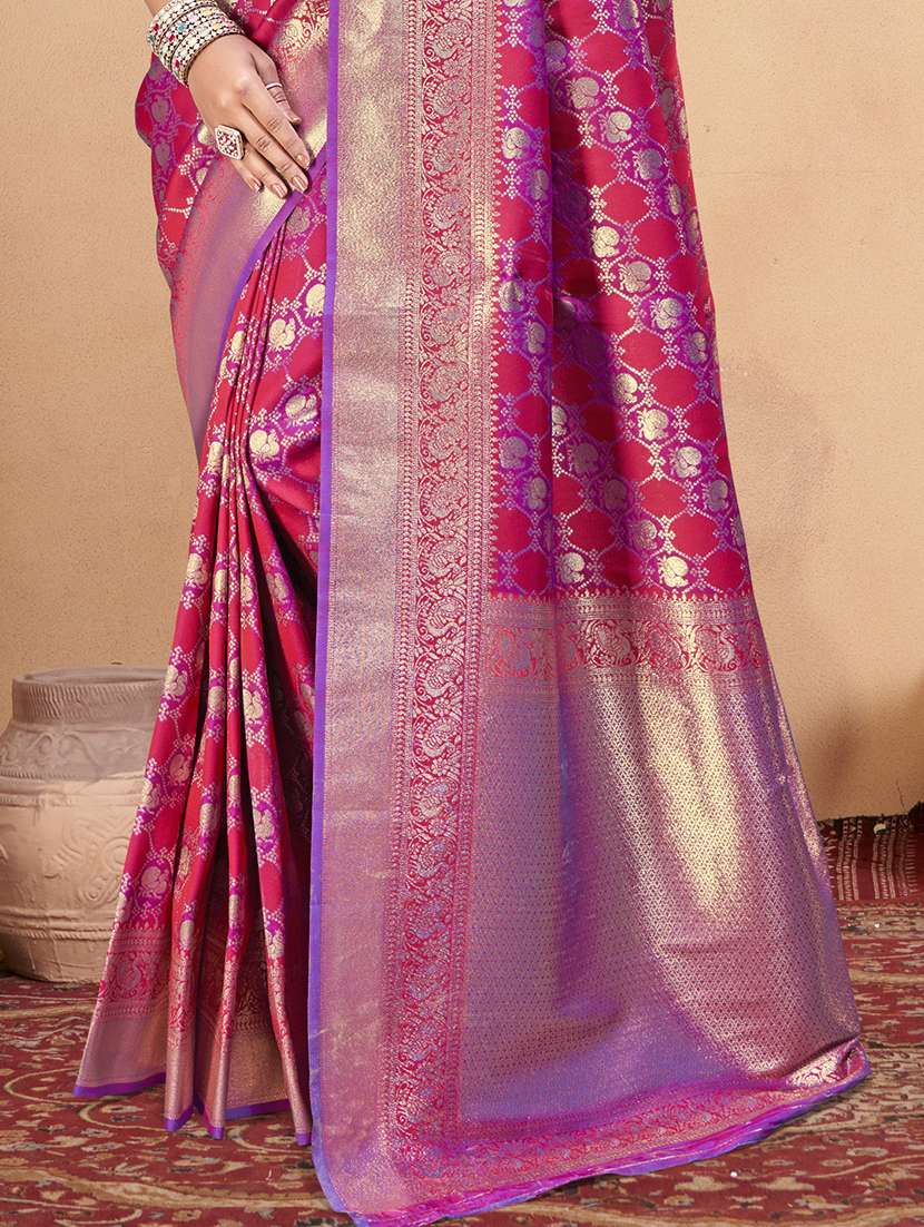 women self design banarasi festive wear saree with blouse - 21789687 - Standard Image - 2