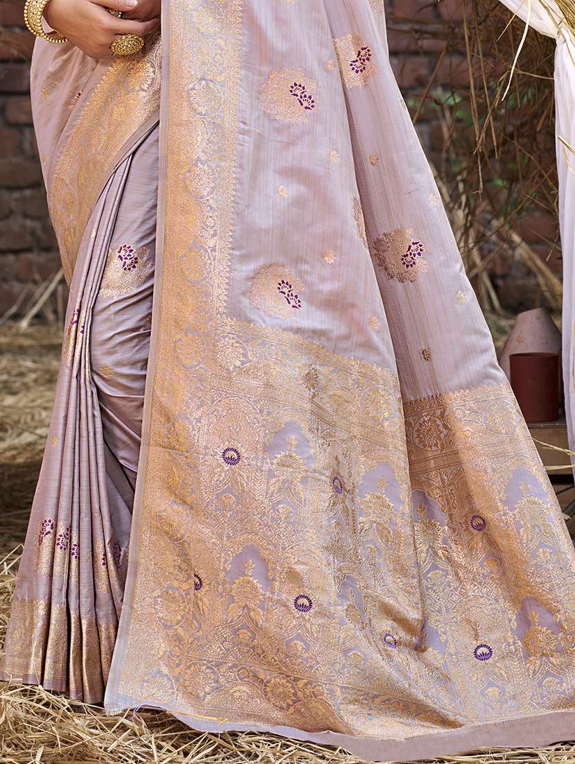 women self design banarasi saree with blouse - 21789721 -  Standard Image - 2