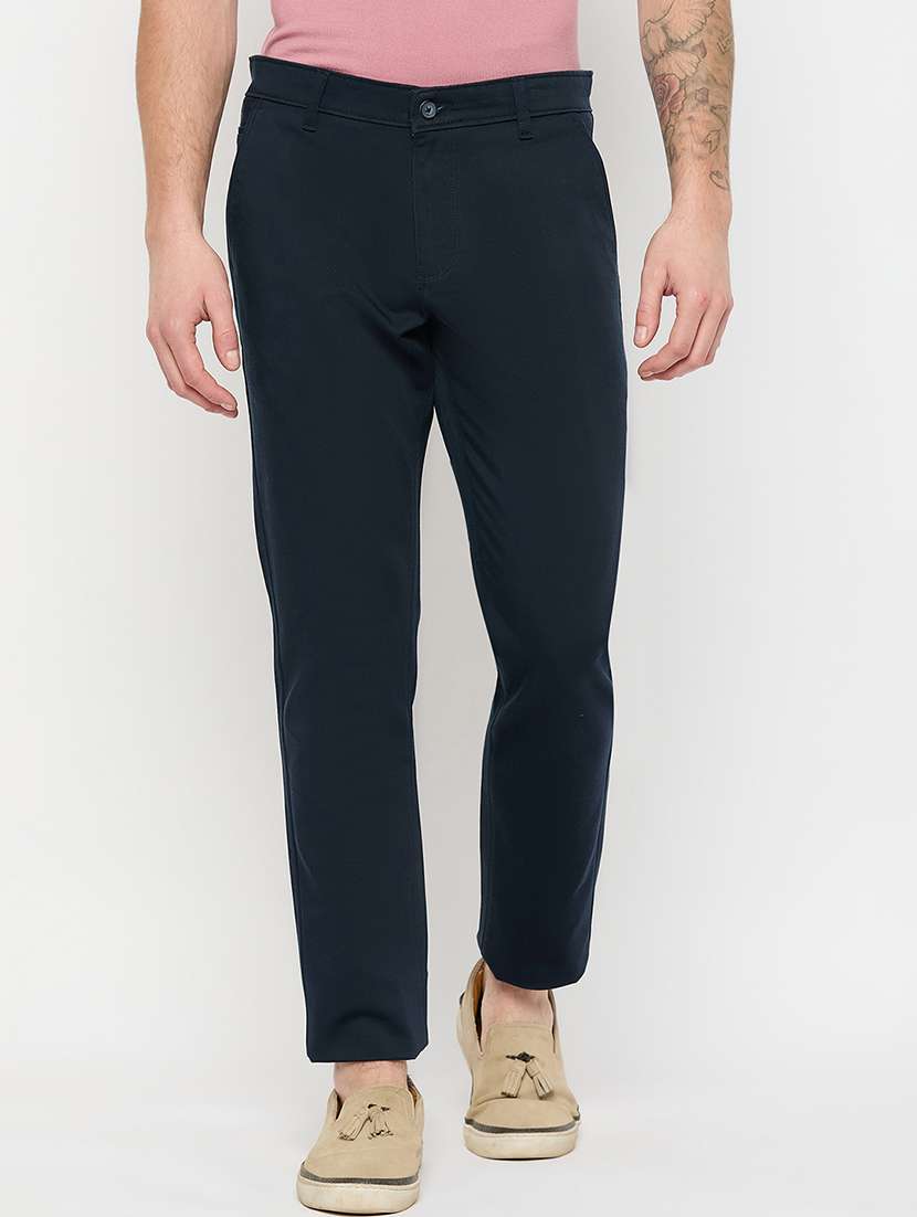 men solid mid rise casual chinos