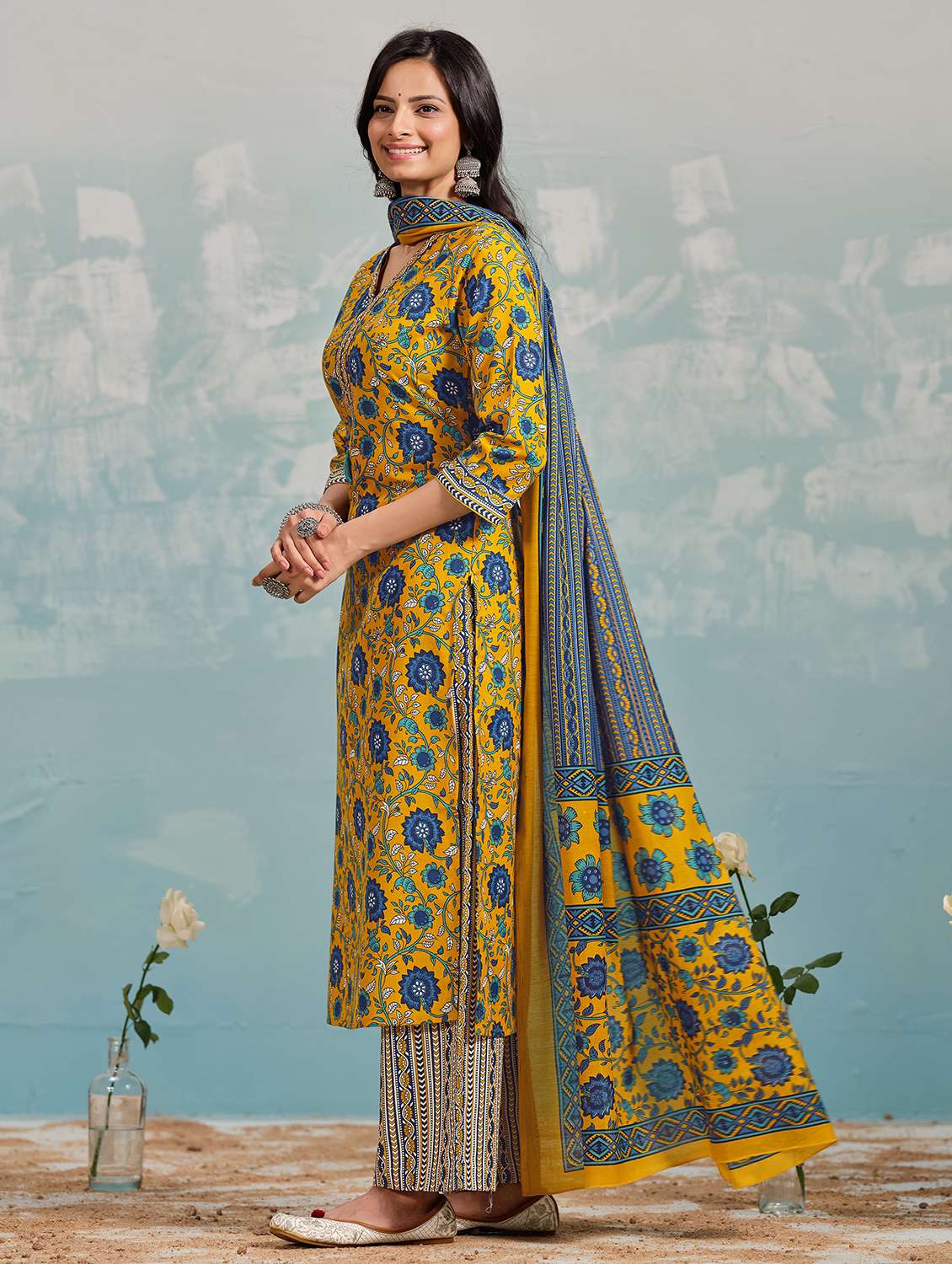 women three quarter sleeve kurta palazzo with dupatta set - 21794190 -  Standard Image - 2