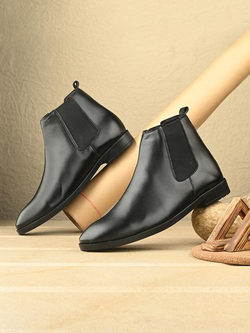 men black slip on boot - 21794203 -  Standard Image - 0
