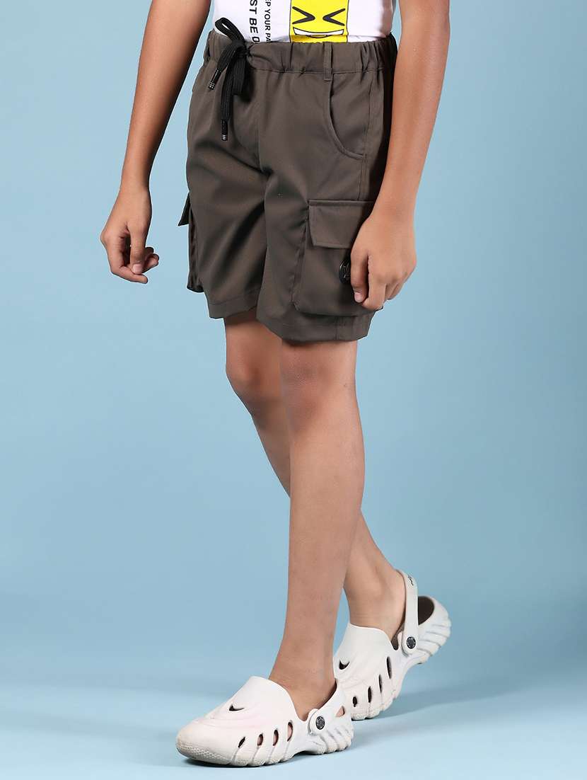boys solid mid rise regular fit cargo shorts  - 21795178 -  Standard Image - 2