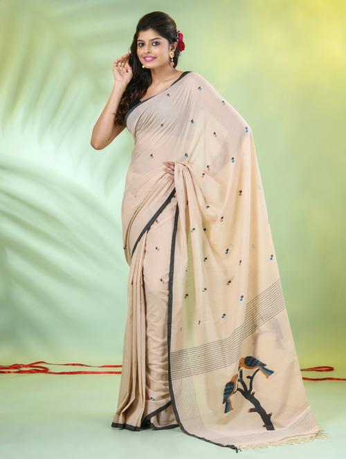women beige handloom saree with blouse - 21839473 -  Standard Image - 0