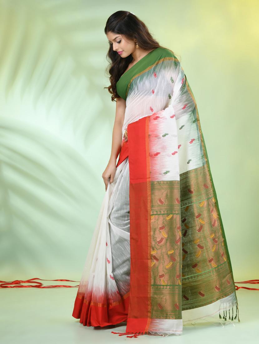 women white handloom saree with blouse - 21839487 - Standard Image - 2