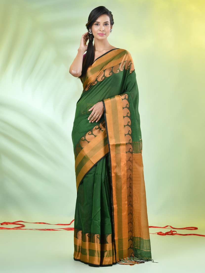 women solid with zari bordered saree with blouse