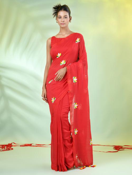 women red embroidered saree with blouse - 21839563 - Standard Image - 0