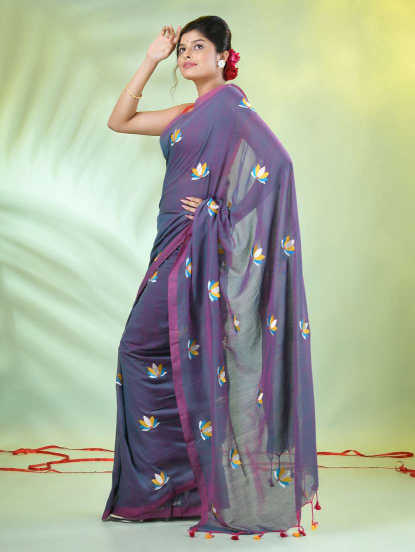 women blue embroidered saree with blouse - 21839565 - Standard Image - 2