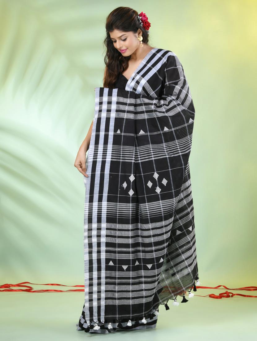 women checkered handloom saree with blouse - 21839573 - Standard Image - 2