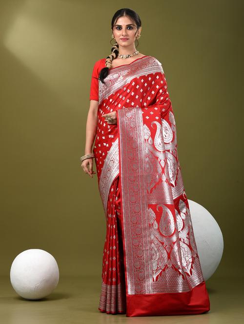 women self design banarasi saree with blouse - 21839746 - Standard Image - 0