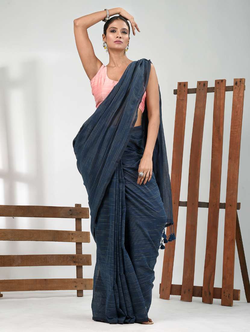 women grey handloom saree with blouse - 21839767 - Zoom Image - 0