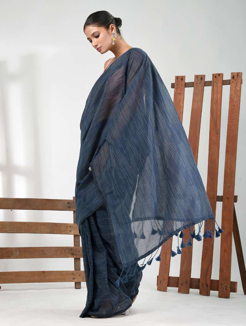 women grey handloom saree with blouse - 21839767 - Standard Image - 2