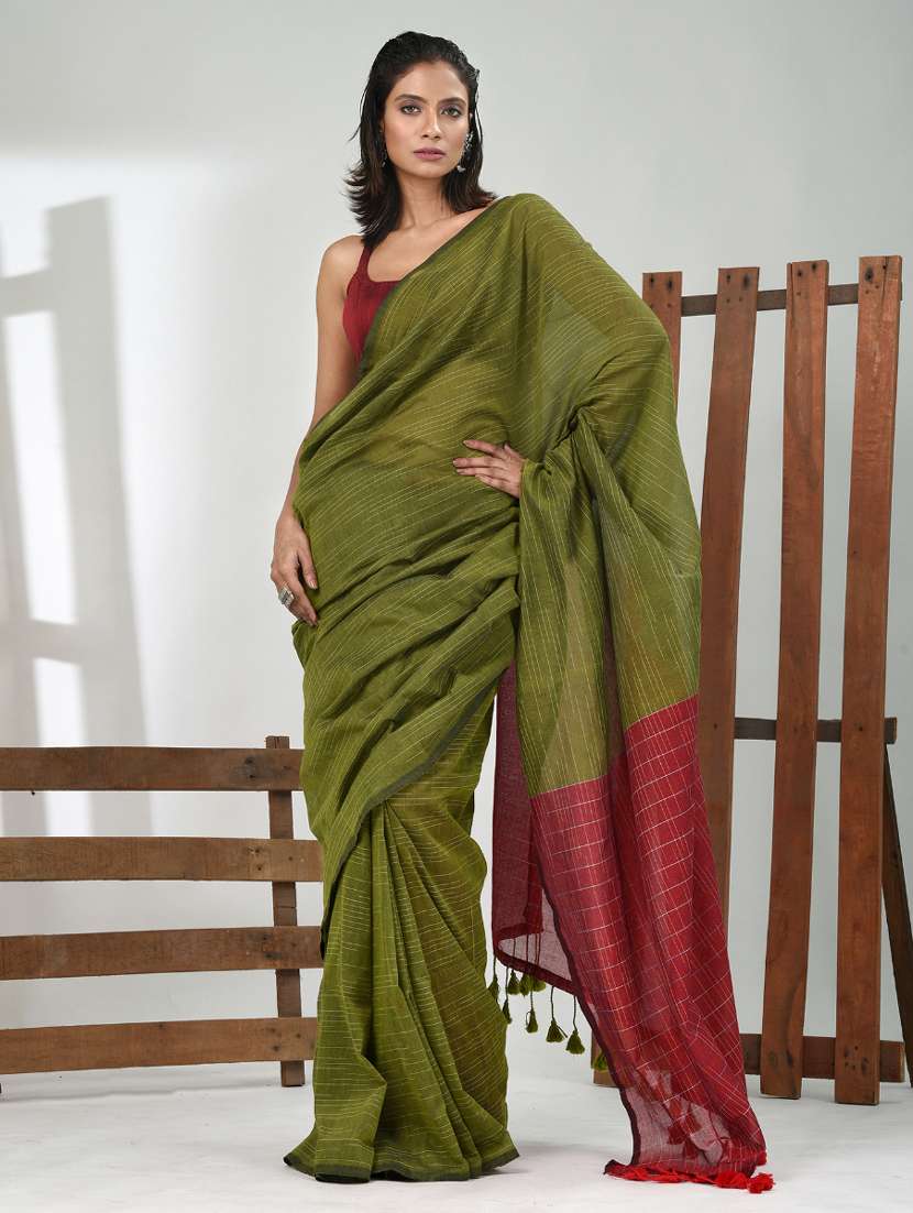 women green handloom saree with blouse