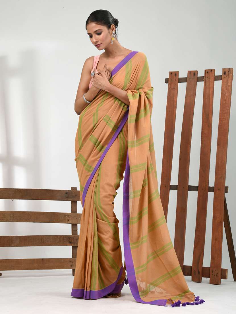 women beige handloom saree with blouse - 21839792 -  Zoom Image - 0
