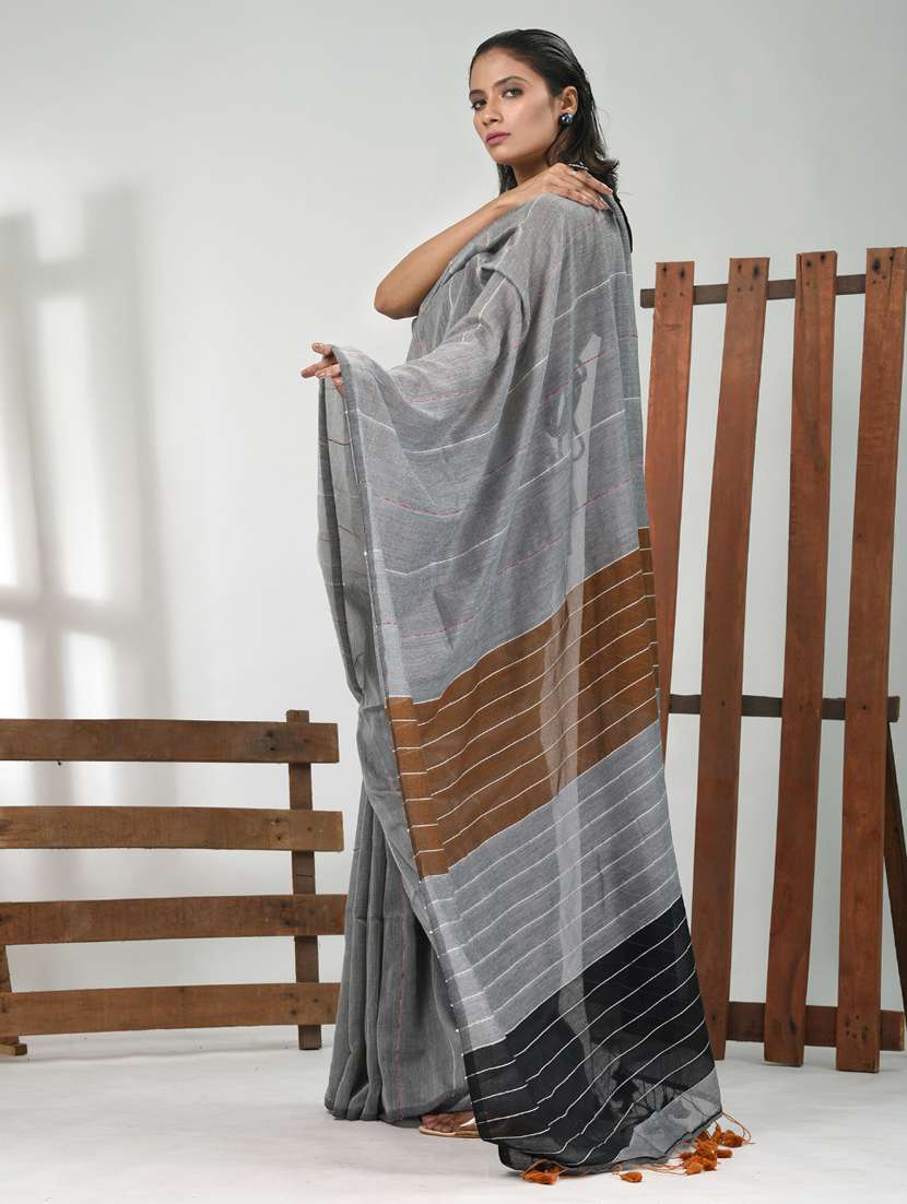 women grey handloom saree with blouse - 21839793 -  Standard Image - 2