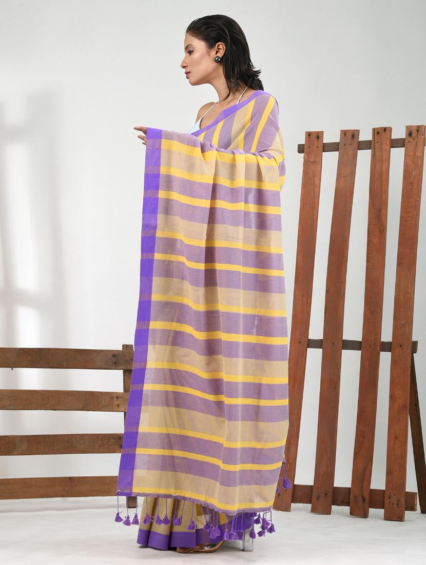 women striped handloom saree with blouse - 21839799 - Standard Image - 2