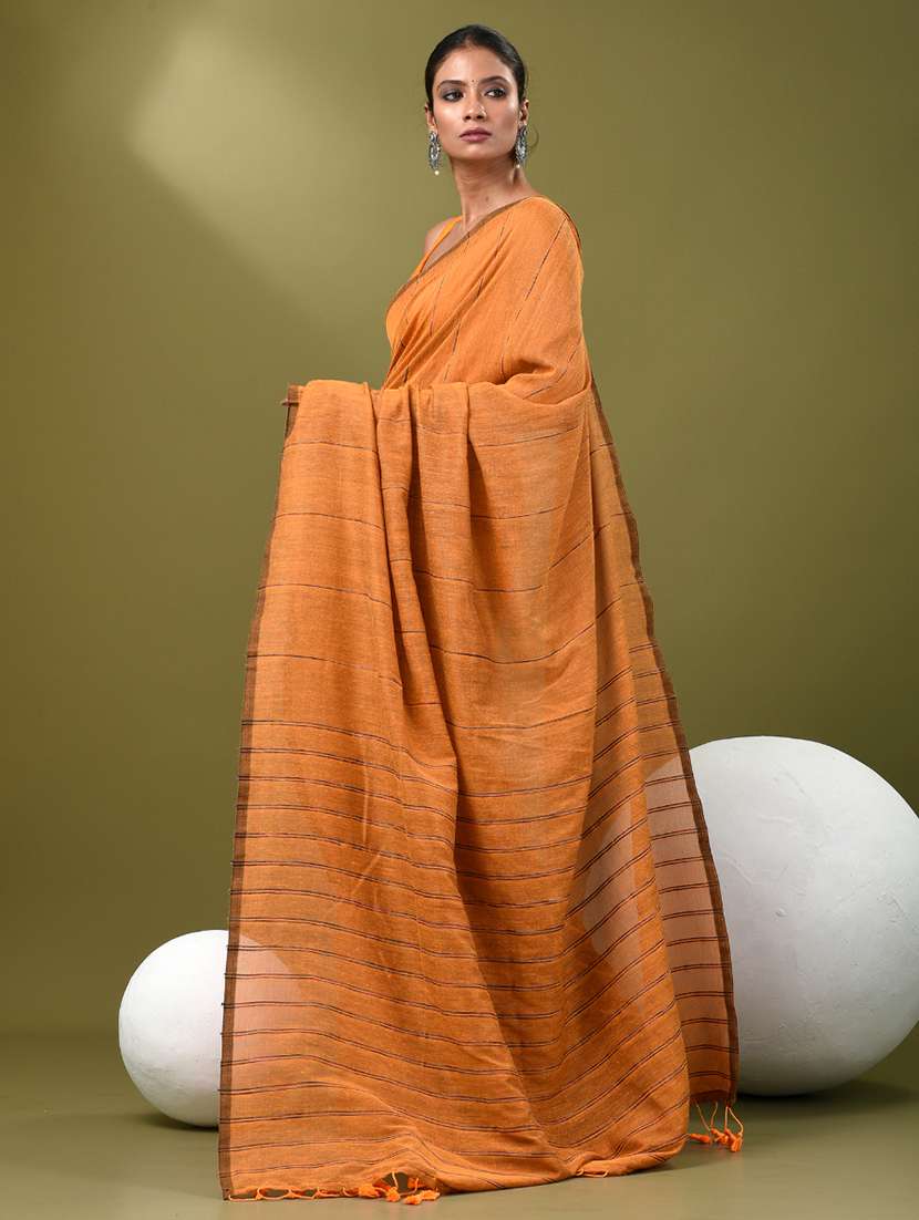 women striped handloom saree with blouse - 21839818 - Standard Image - 2
