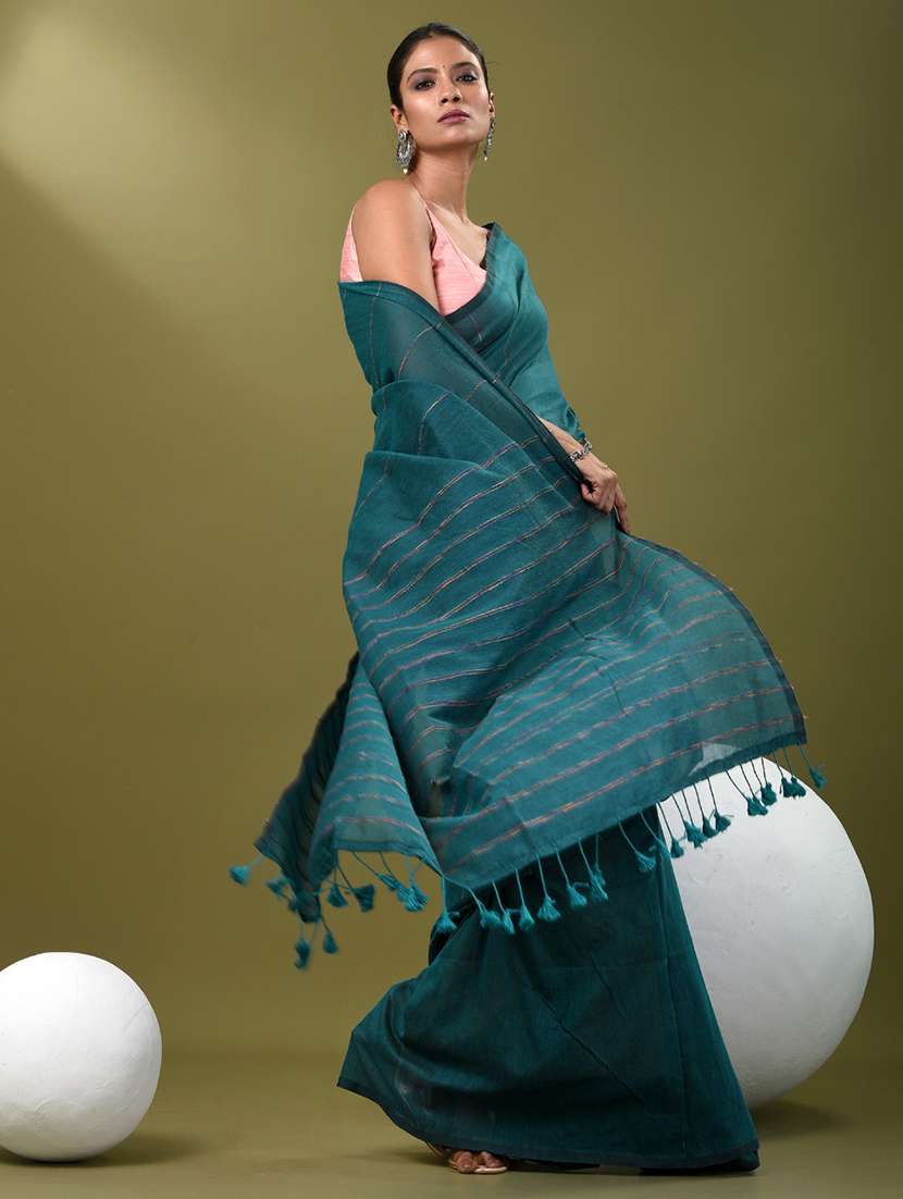 women striped handloom saree with blouse - 21839822 -  Standard Image - 2