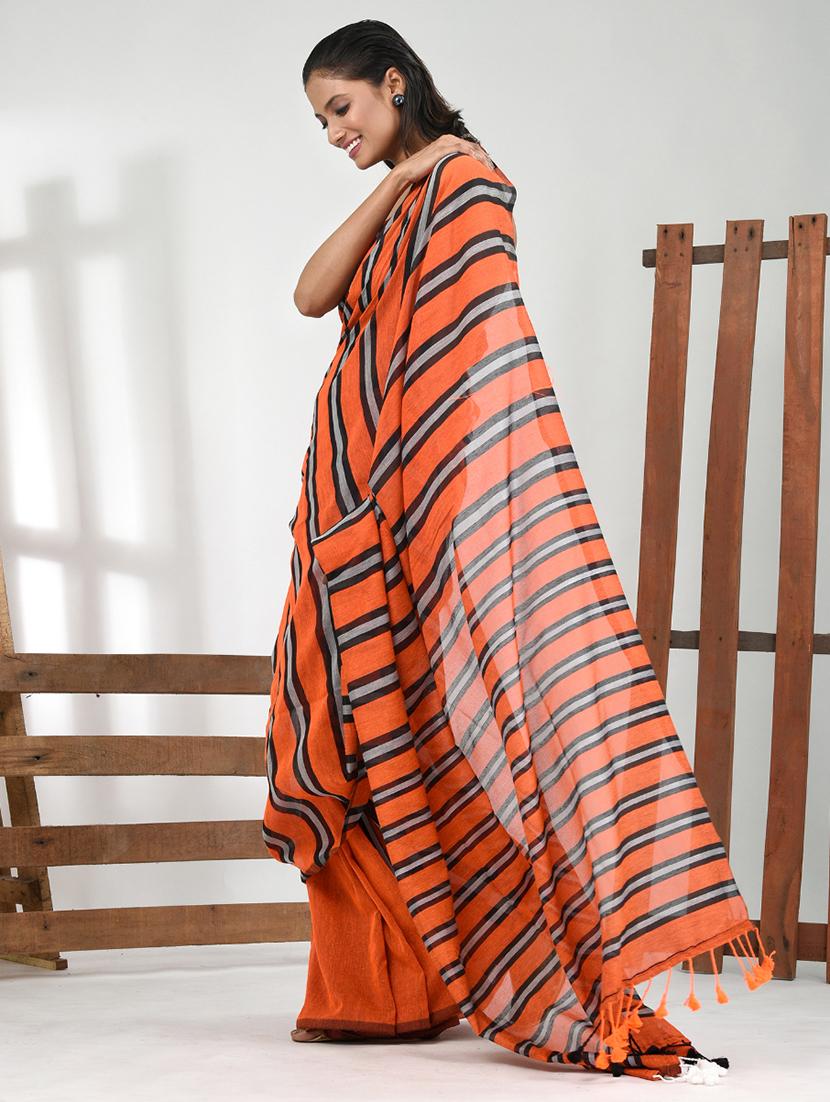 women striped handloom saree with blouse - 21839868 - Standard Image - 2