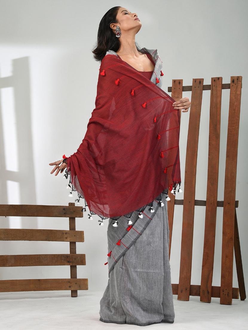 women grey handloom saree with blouse - 21839875 - Standard Image - 2