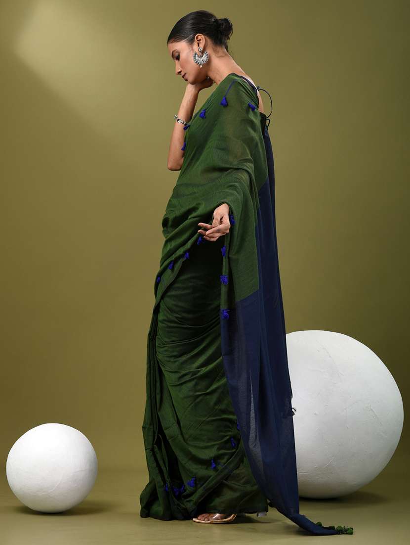 women green handloom saree with blouse - 21839876 - Standard Image - 2