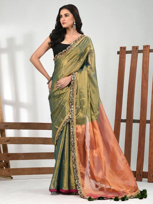 women solid with bordered saree with blouse - 21839885 -  Standard Image - 0