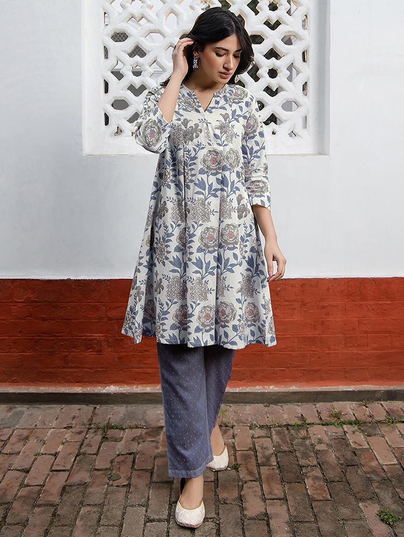 women floral printed notch neck a-line kurta - 21840080 - Zoom Image - 0