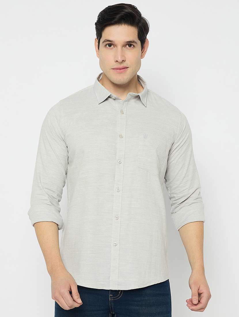 men collared long sleeves casual shirt