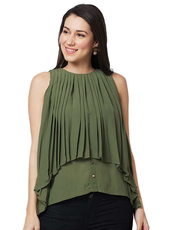 women solid sleeveless layered top