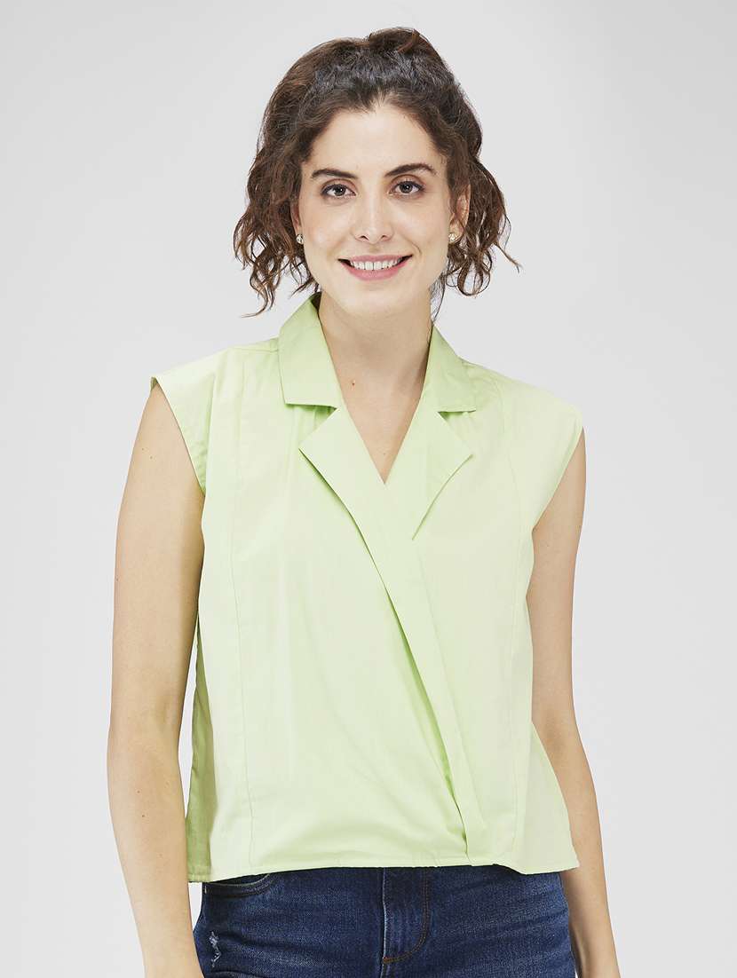 women solid lapel collared sleeveless top - 21840303 - Zoom Image - 0