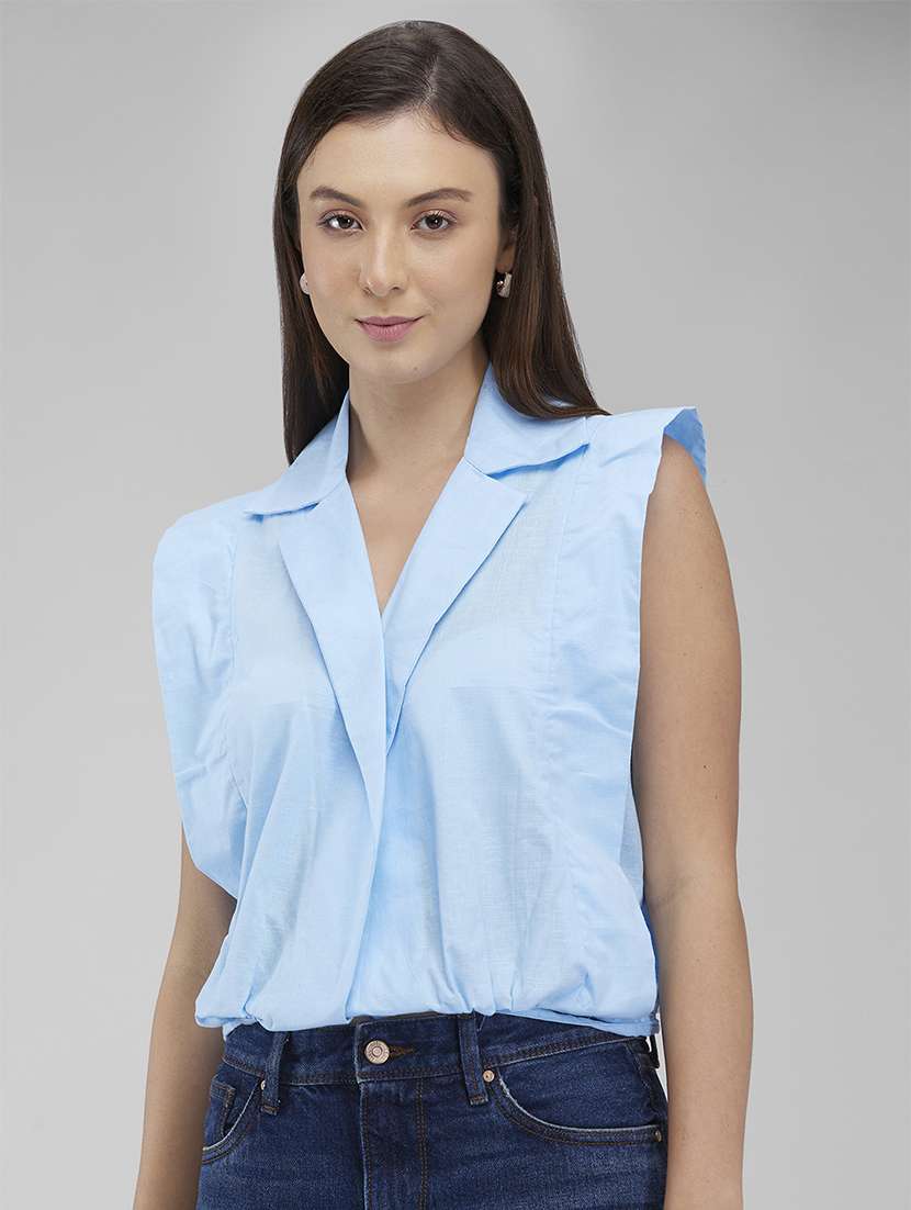 women solid sleeveless regular top