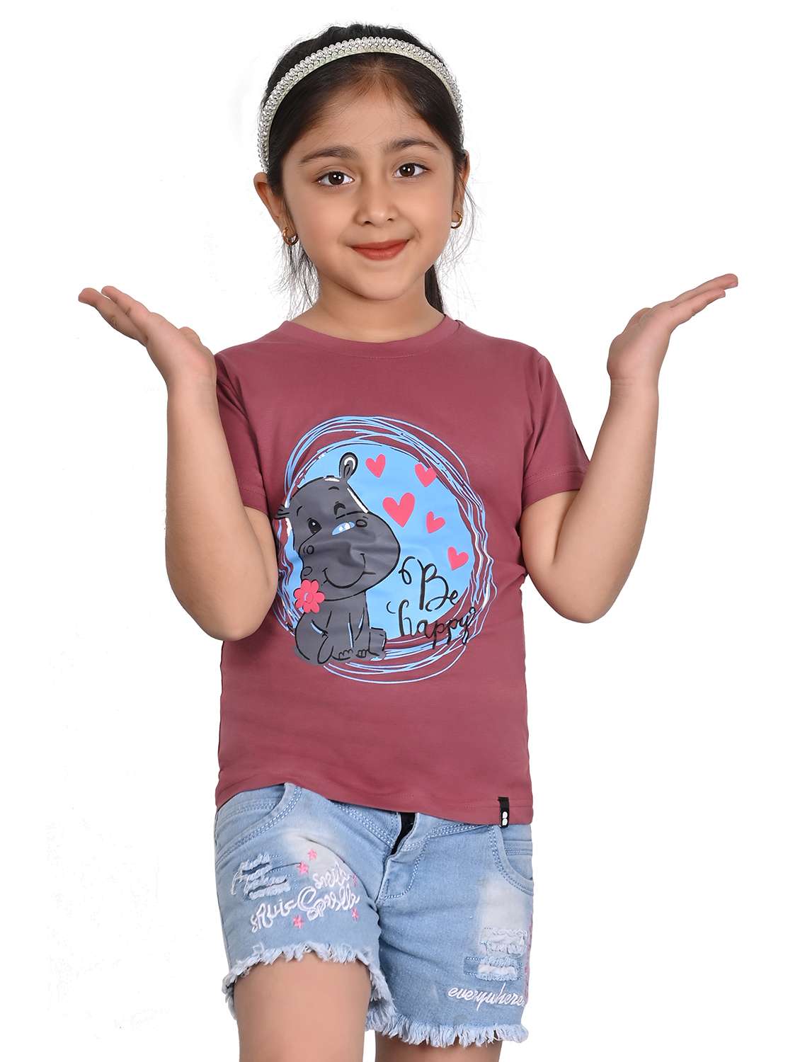 girls front print round neck tee