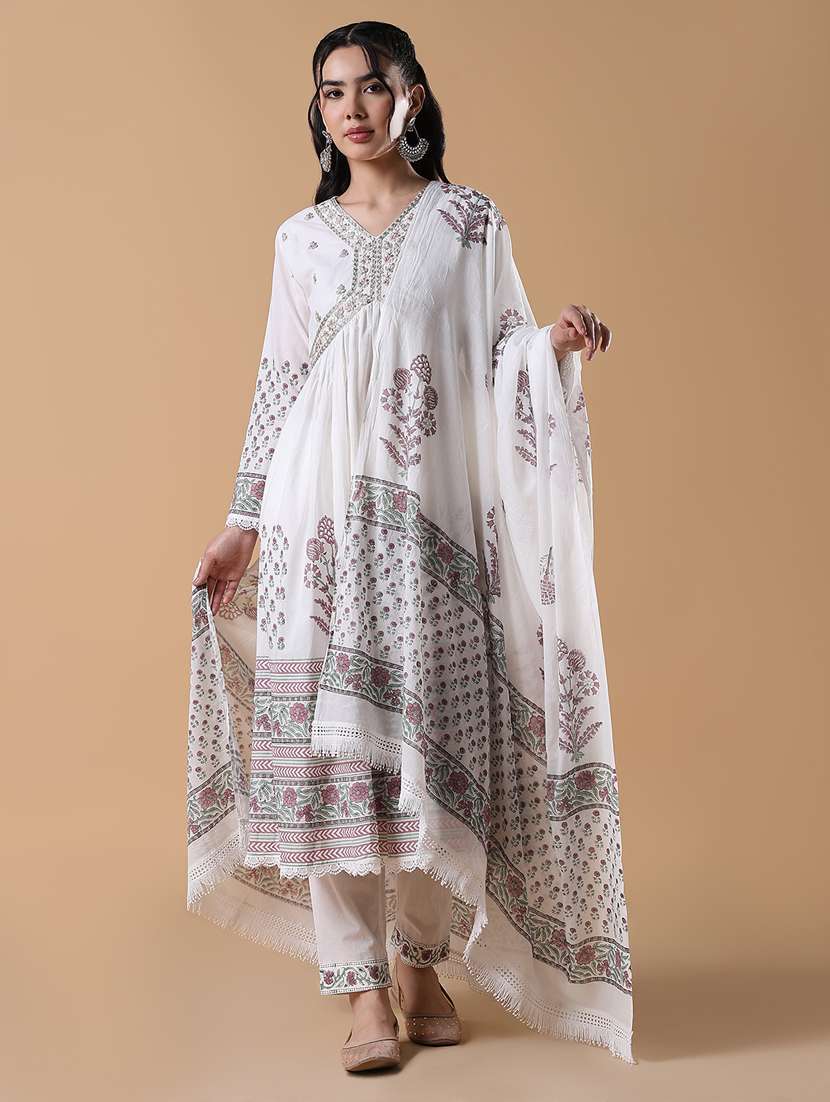women three quarter sleeve kurta pant with dupatta set