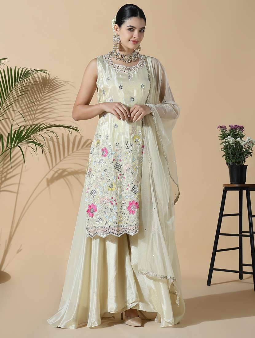 women embroidered sleeveless kurta palazzo set
