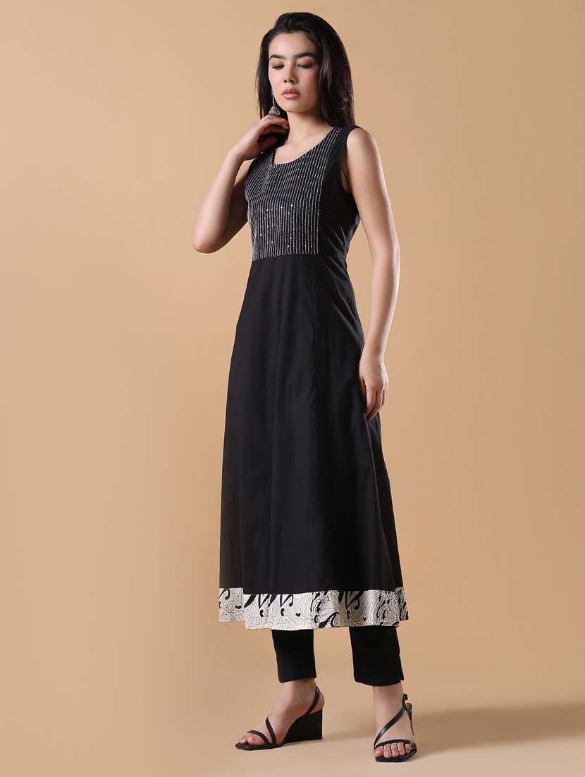 women black sleeveless kurta with jacket - 21843131 -  Standard Image - 2