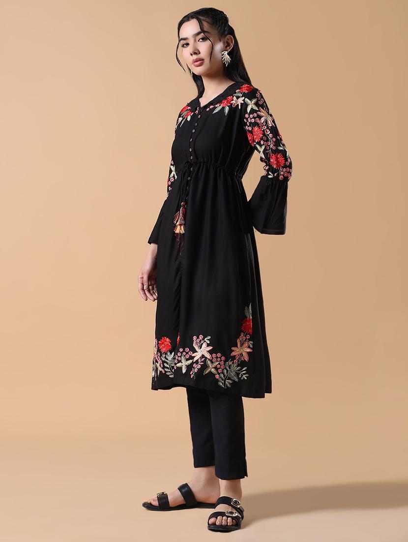 women three quarter sleeve a-line kurta - 21843141 - Standard Image - 2