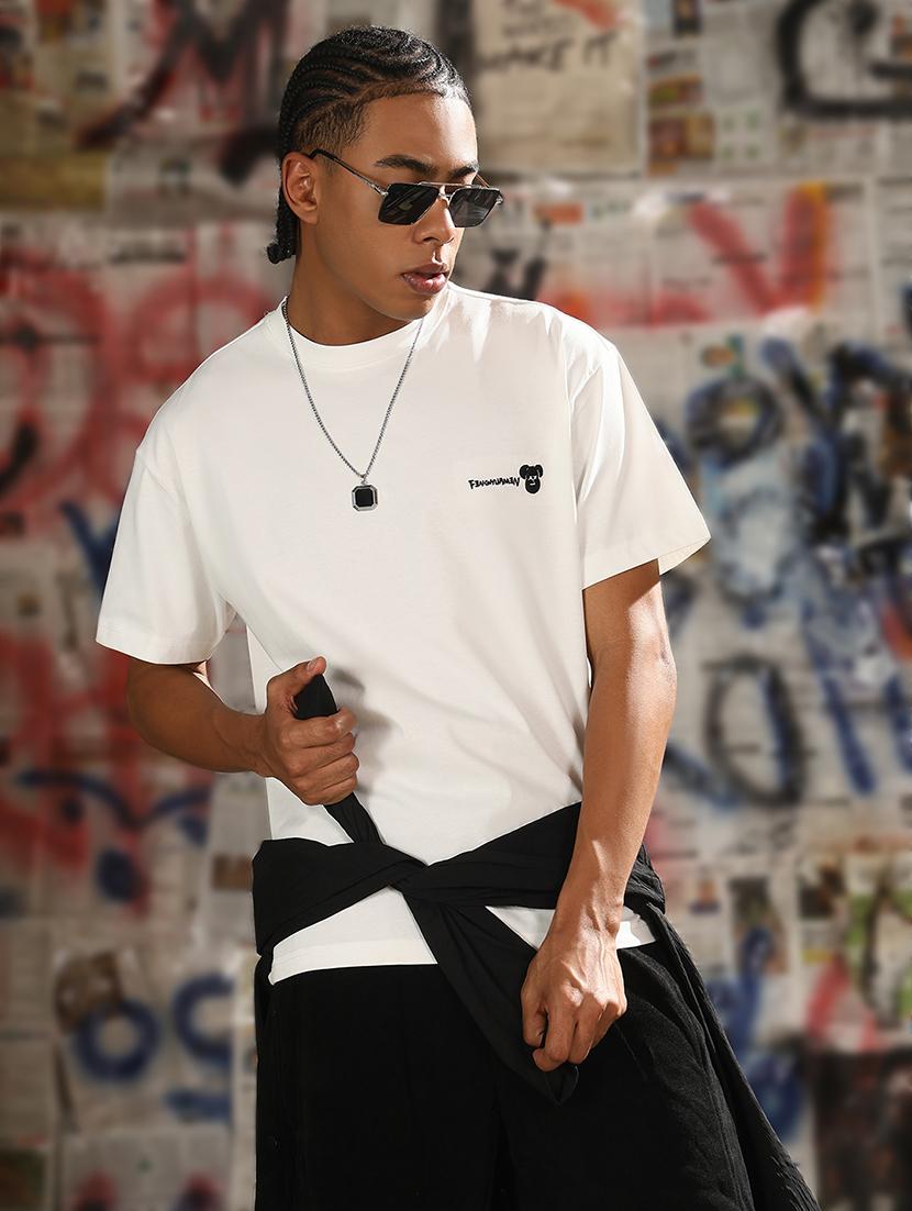 men plain round neck regular fit t-shirt - 21843320 - Zoom Image - 0