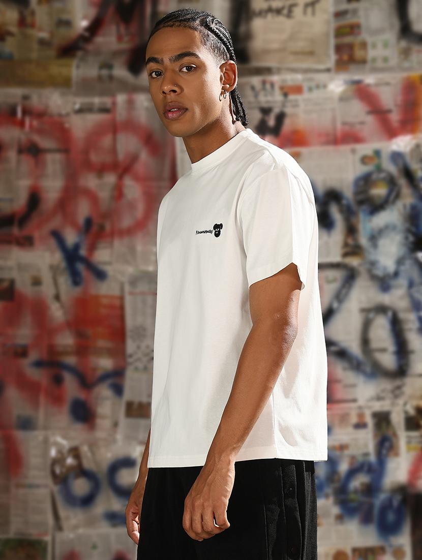men plain round neck regular fit t-shirt - 21843320 - Standard Image - 2