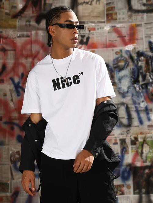 men chest print round neck regular fit t-shirt - 21843321 -  Standard Image - 0